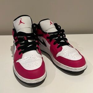 Nike air jordans in pink, white and black